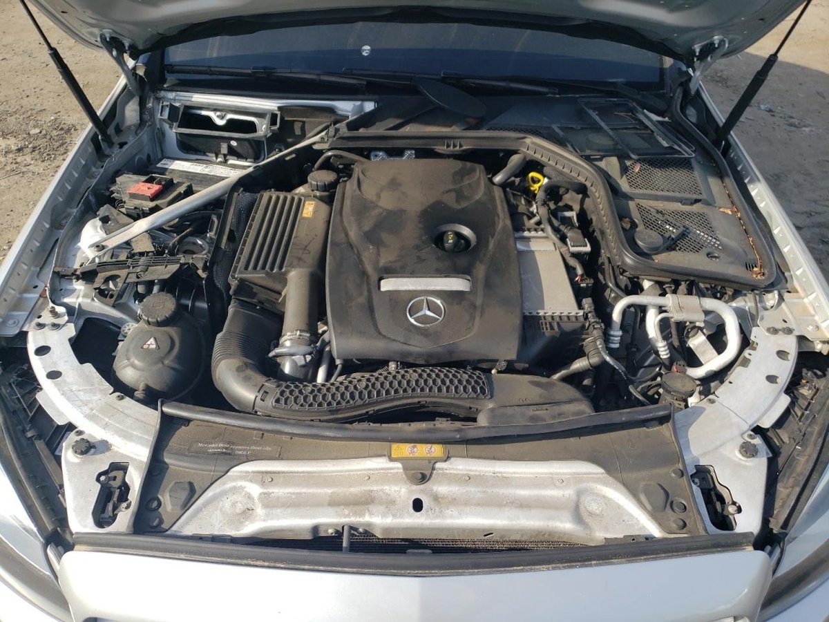 MERCEDES-BENZ  C 300 4MAT, 2015