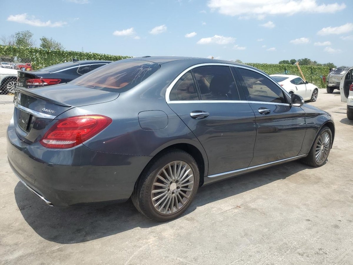 MERCEDES-BENZ  C 300 4MAT, 2015