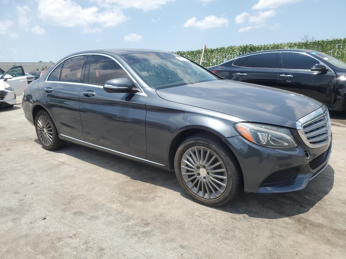 MERCEDES-BENZ  C 300 4MAT, 2015