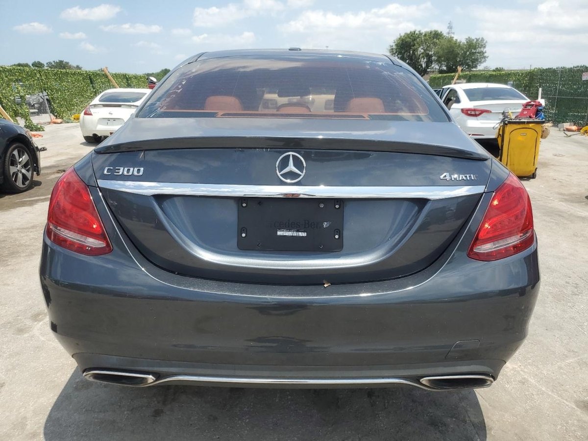 MERCEDES-BENZ  C 300 4MAT, 2015