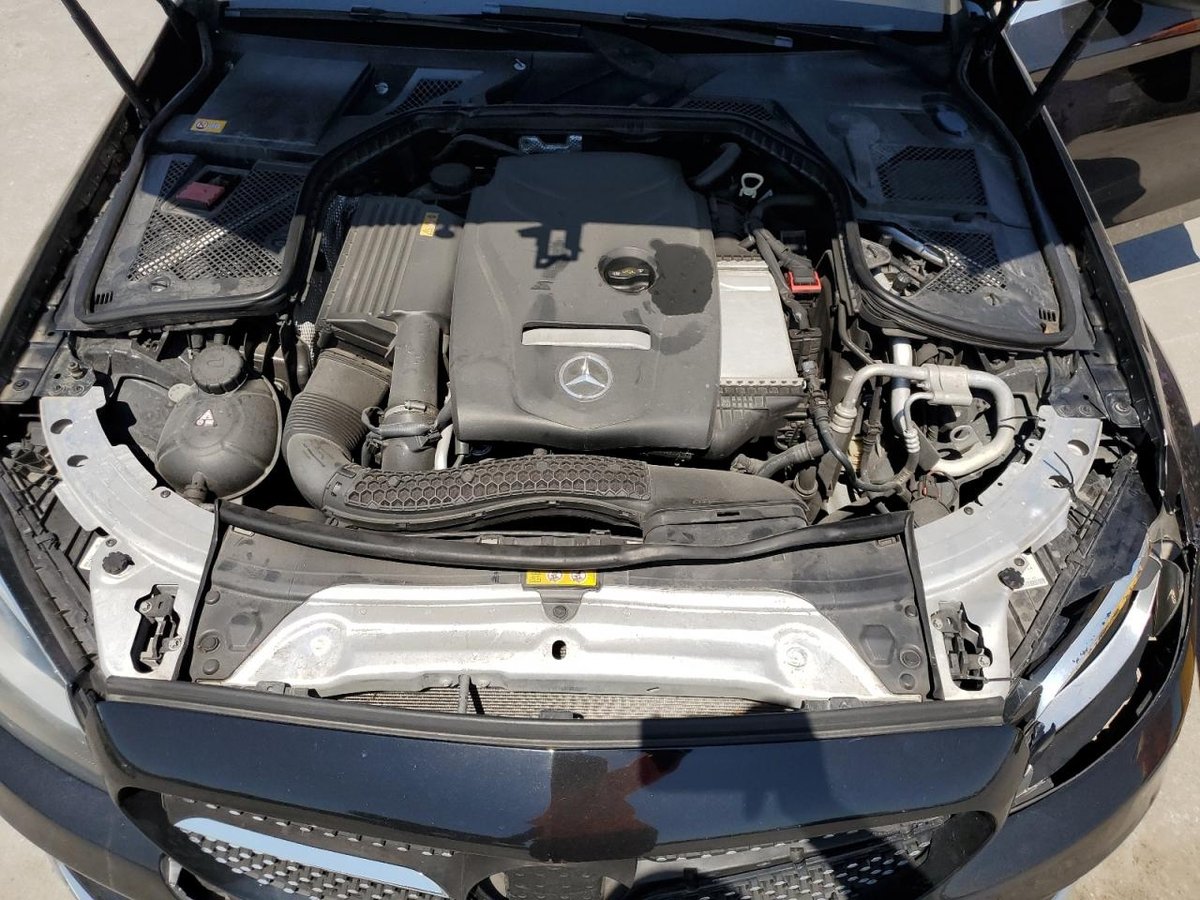 MERCEDES-BENZ  C 300 4MAT C 300 4MAT, 2015