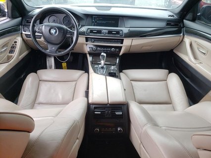 BMW 550 XI, 2011