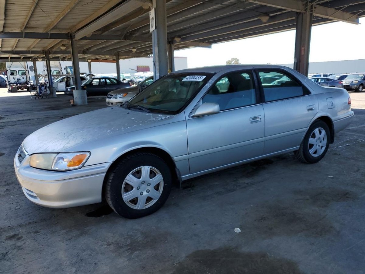 TOYOTA CAMRY , 2001