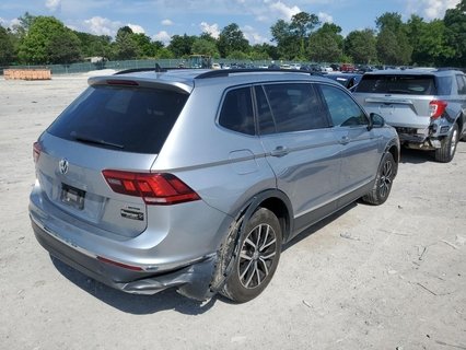 VOLKSWAGEN  TIGUAN SE, 2021