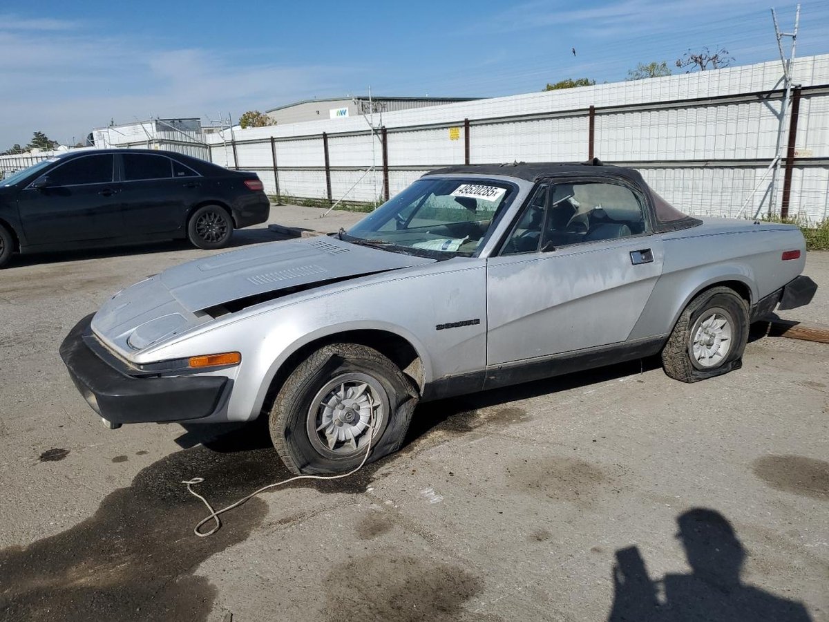 TRIUMPH CAR TR7 , 1981