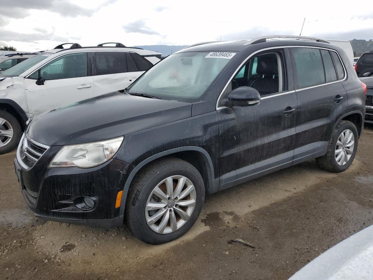 VOLKSWAGEN  TIGUAN , 2011