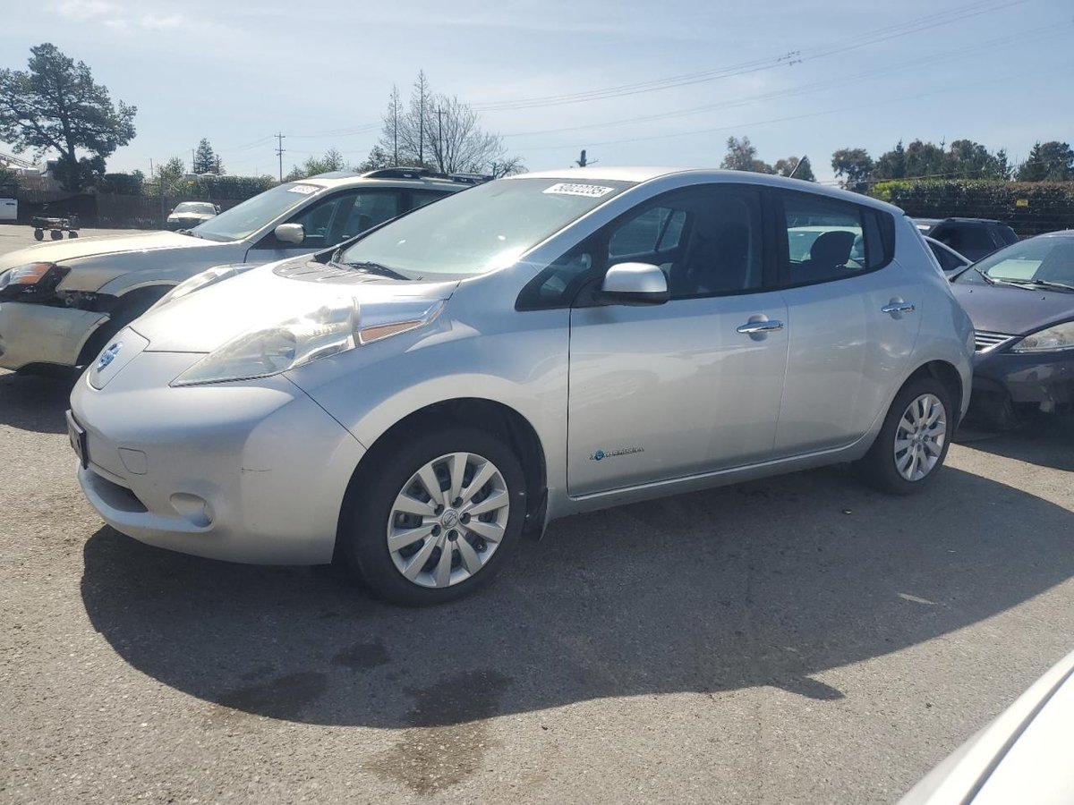 NISSAN LEAF , 2014