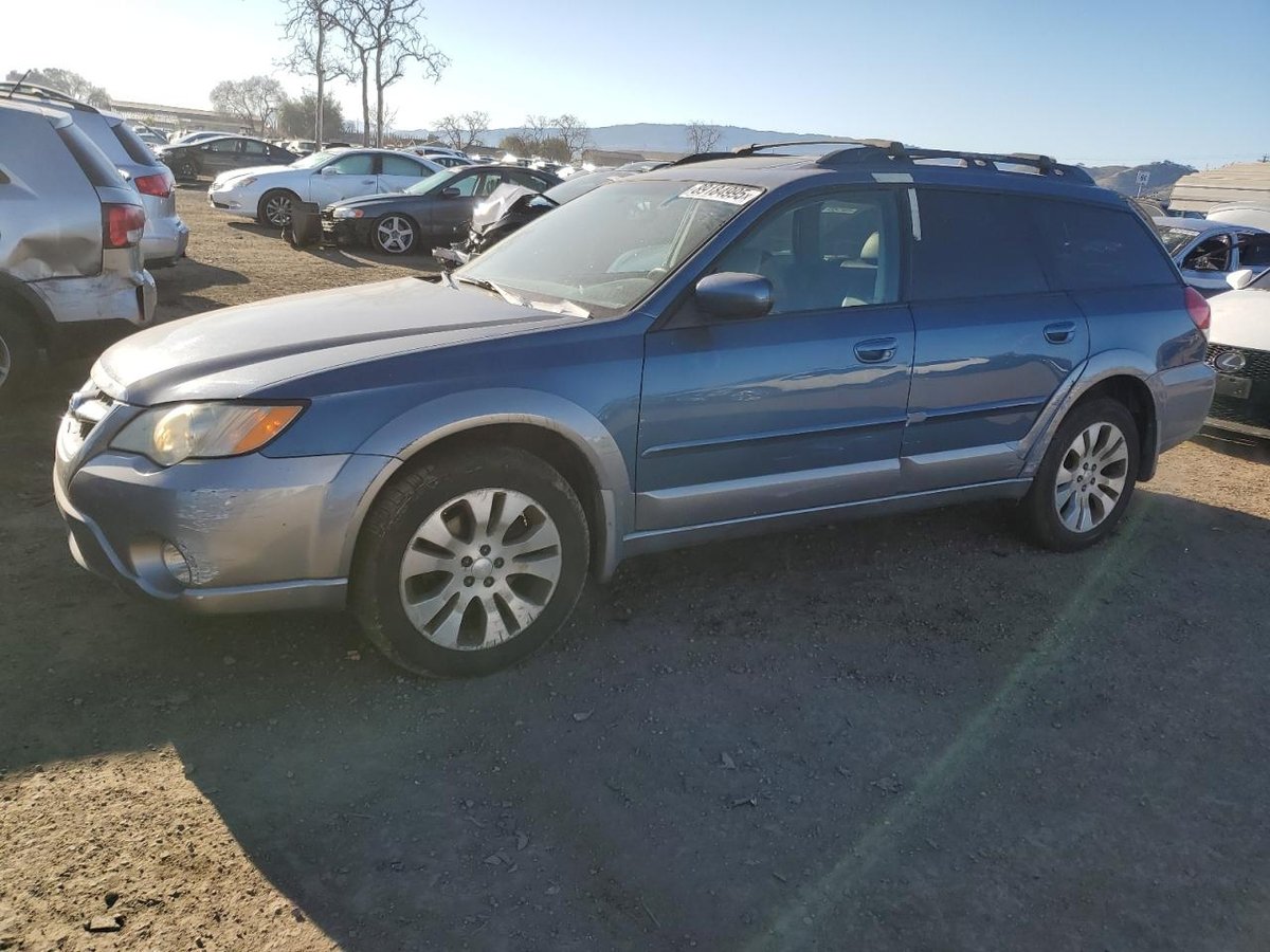 SUBARU OUTBACK , 2009