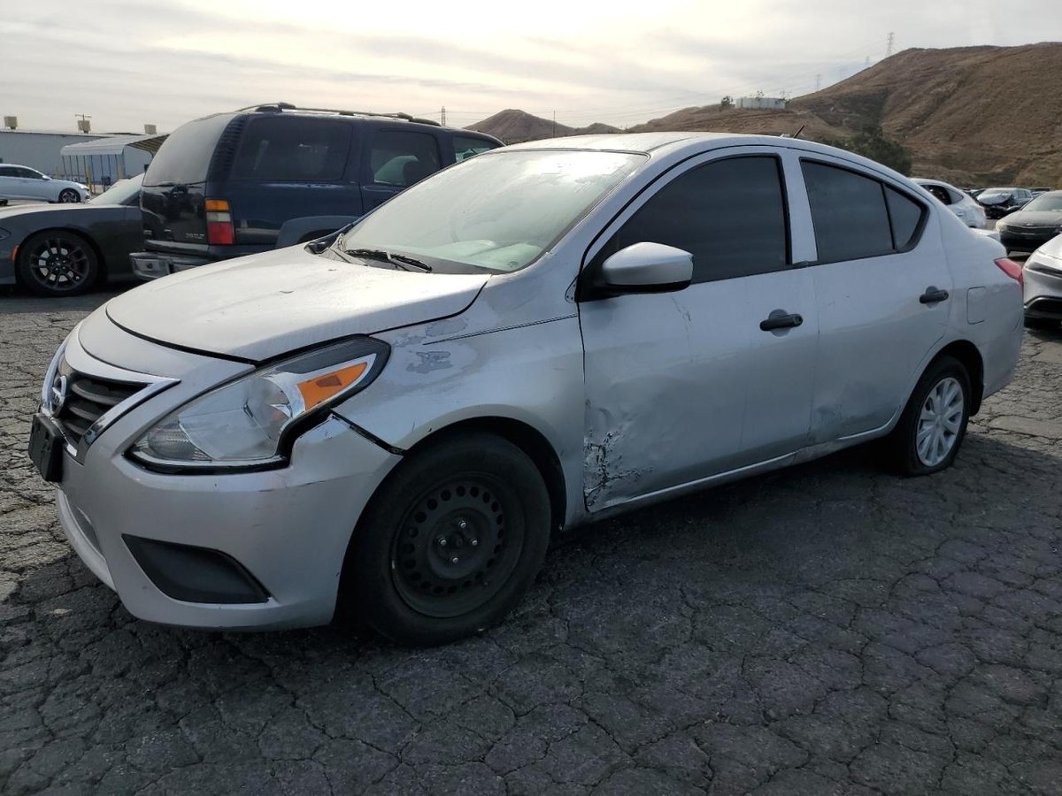 NISSAN VERSA , 2019