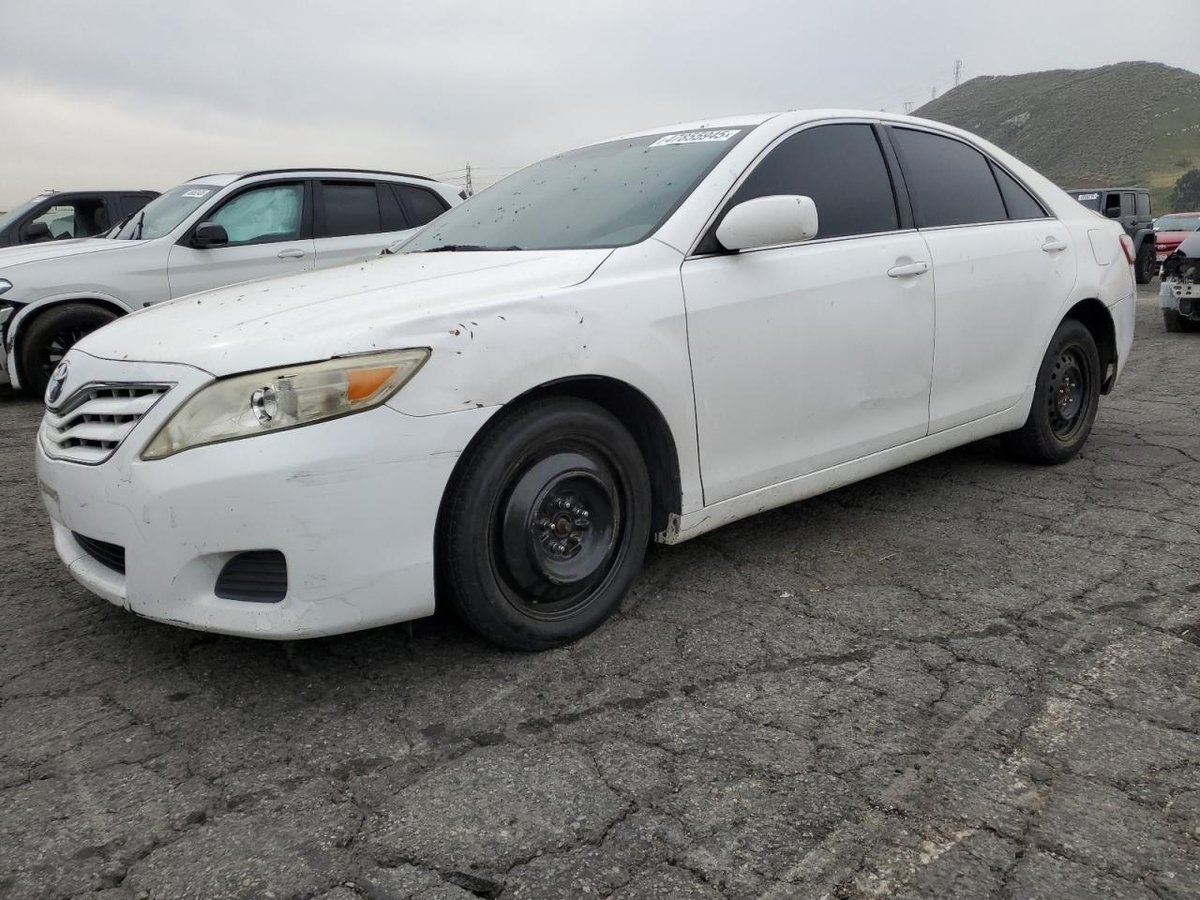TOYOTA CAMRY , 2011