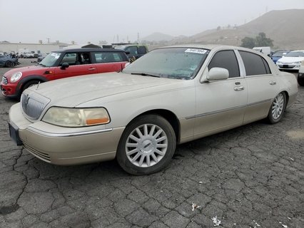 TOWNCAR 