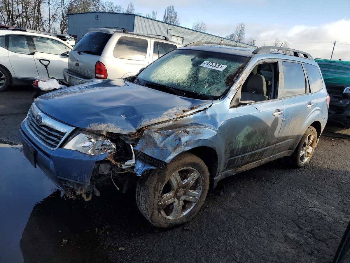 SUBARU FORESTER , 2009