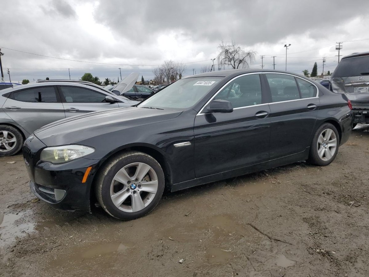 BMW 5 SERIES , 2013