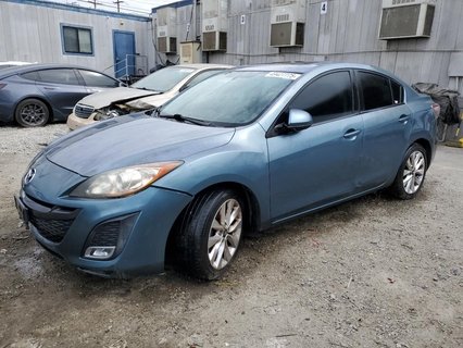MAZDA3 