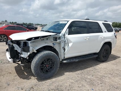 TOYOTA 4RUNNER , 2024