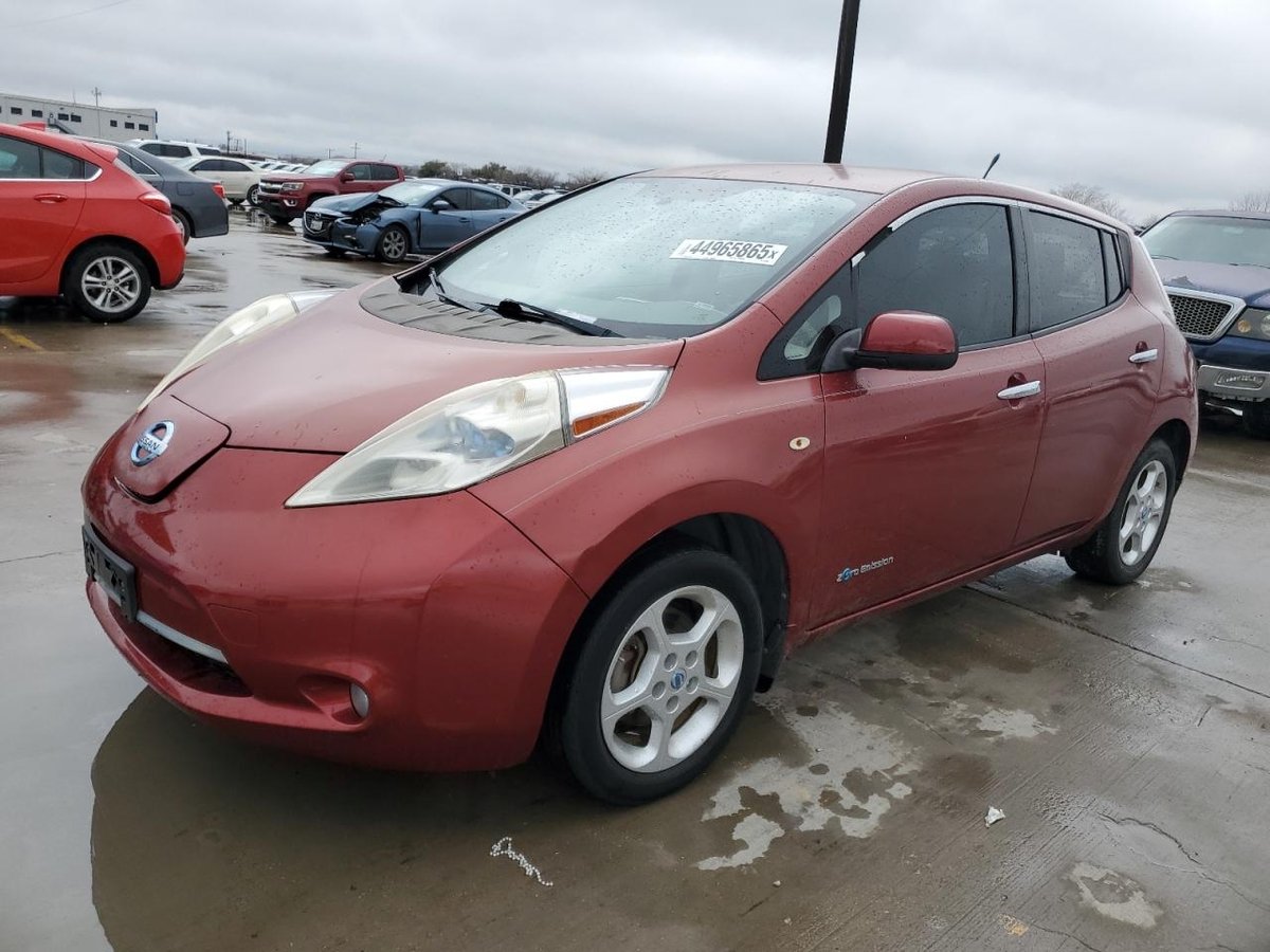 NISSAN LEAF , 2011