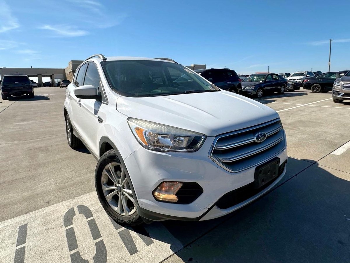 FORD ESCAPE , 2018
