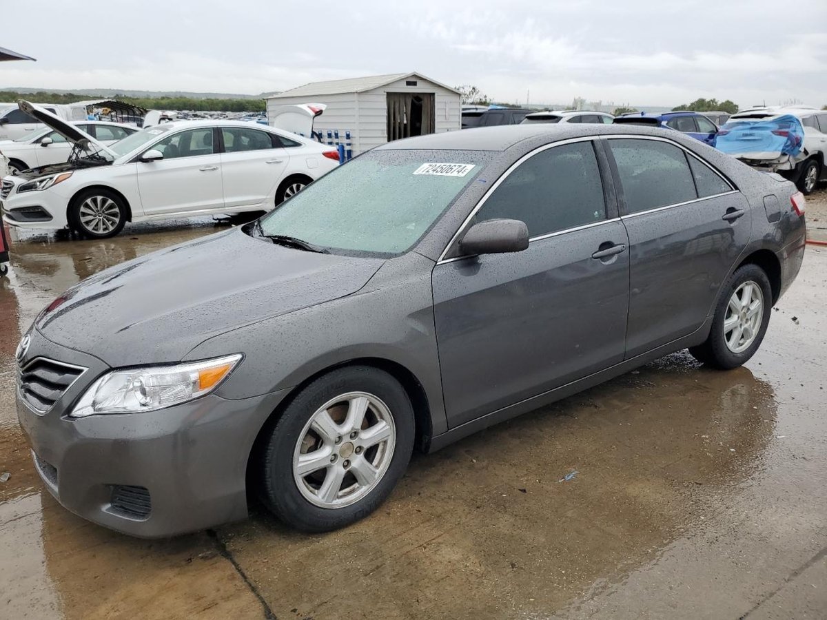 TOYOTA CAMRY , 2010