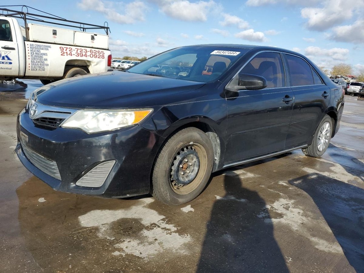 TOYOTA CAMRY , 2014