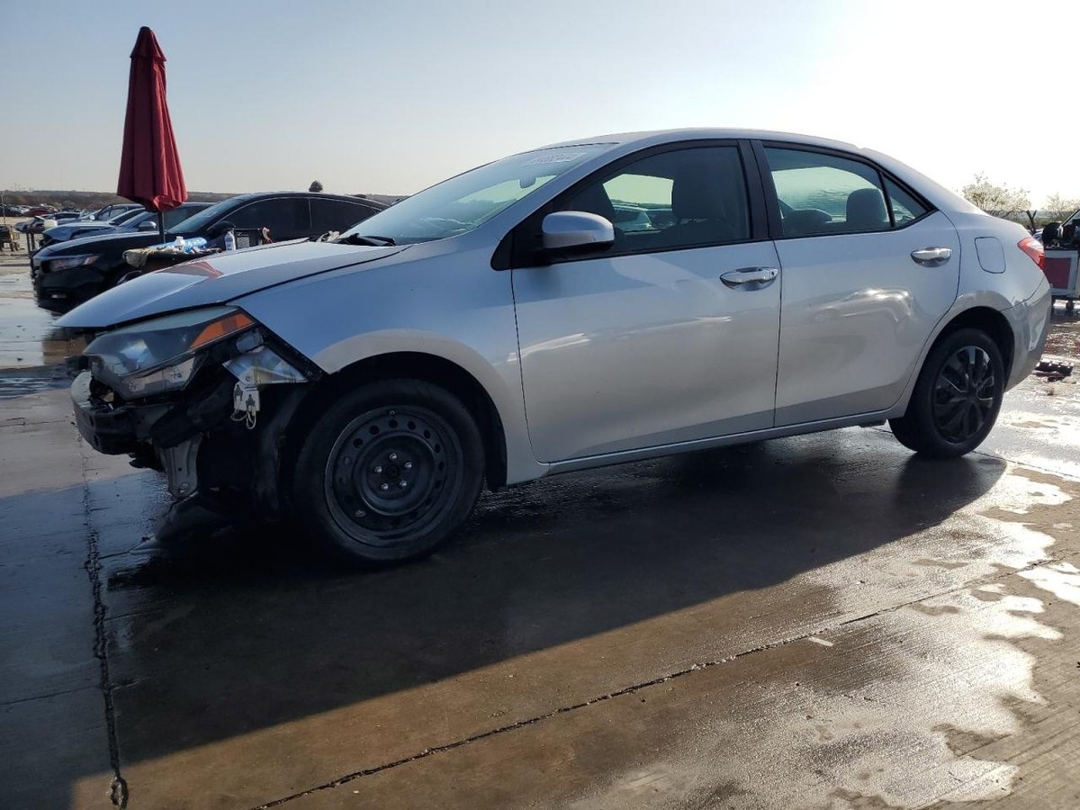 TOYOTA COROLLA , 2015