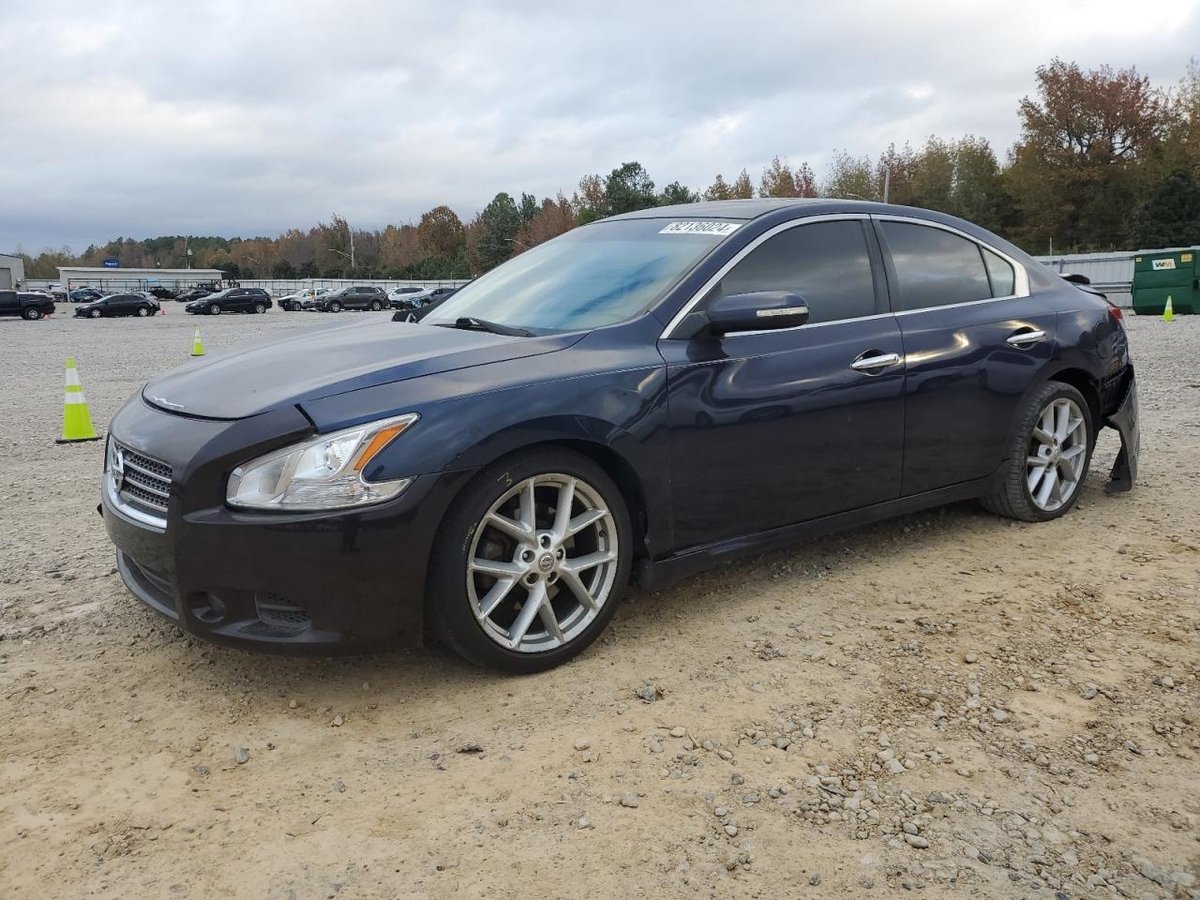 NISSAN MAXIMA , 2009