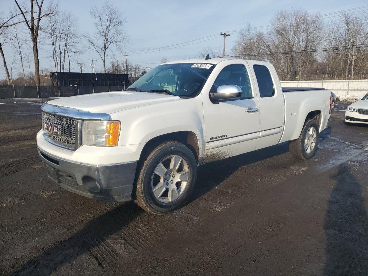 GMC SIERRA , 2013