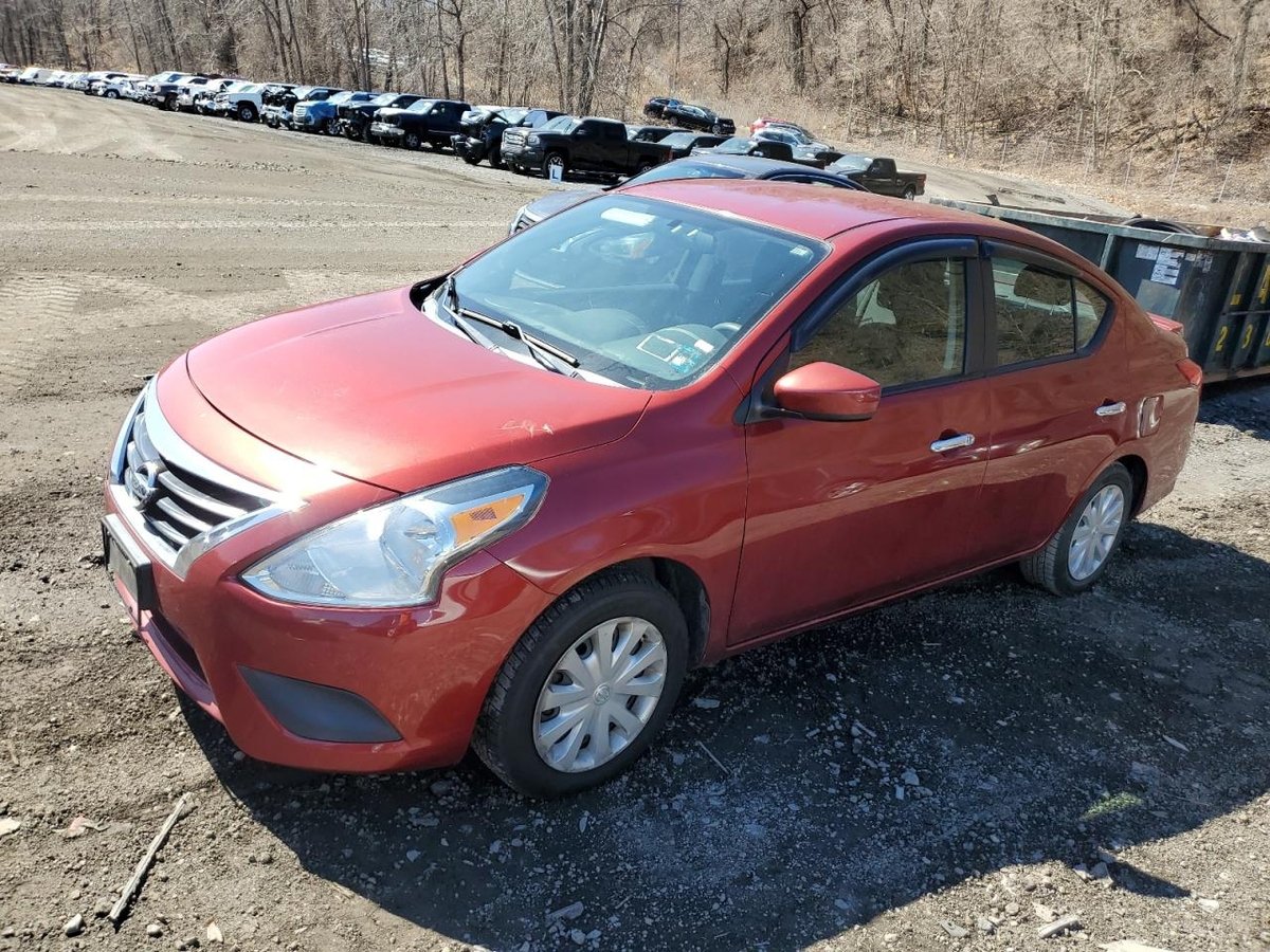 NISSAN VERSA , 2016