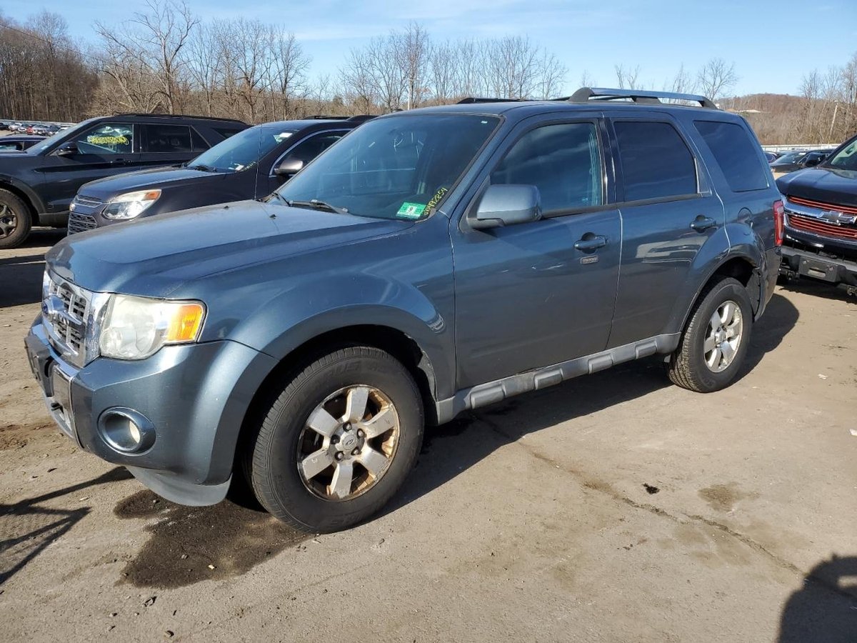 FORD ESCAPE , 2010