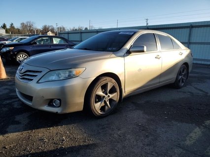 CAMRY 