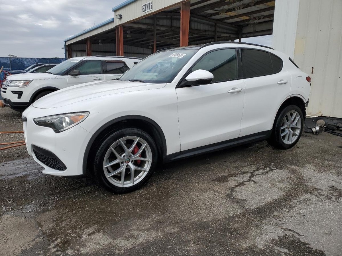 ALFA ROMEO STELVIO , 2019