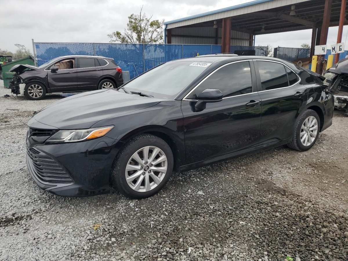 TOYOTA CAMRY , 2018