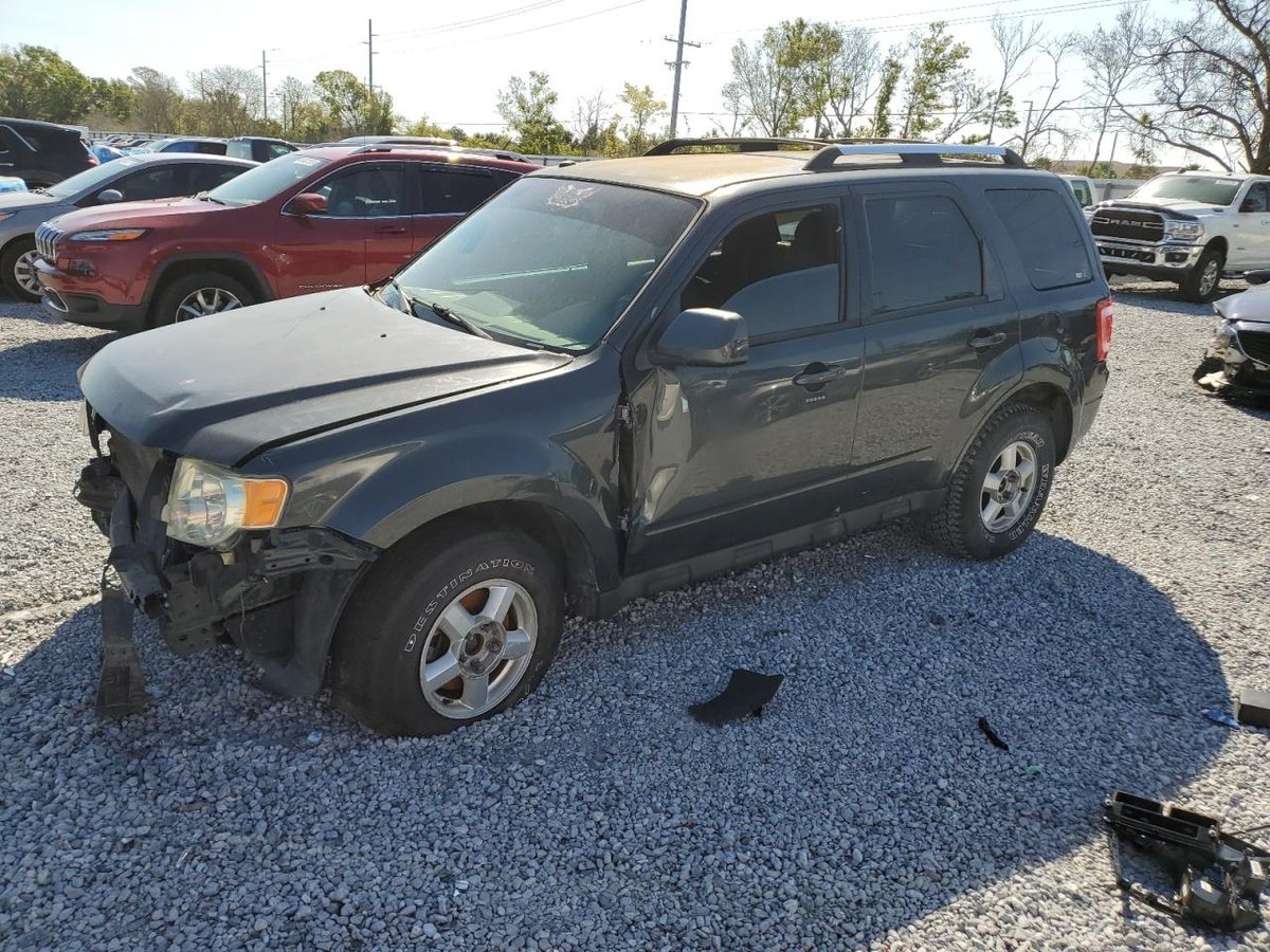 FORD ESCAPE , 2009