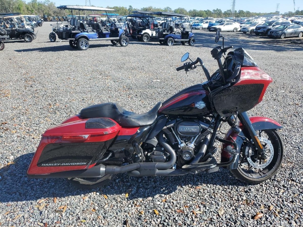 HARLEY-DAVIDSON FL , 2021