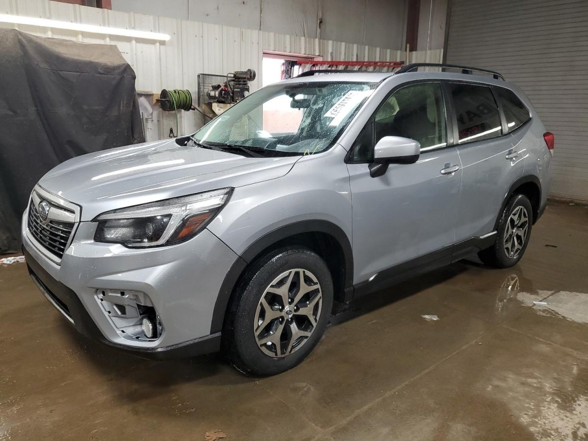 SUBARU FORESTER , 2021