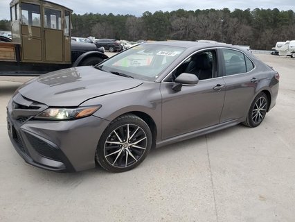 TOYOTA CAMRY , 2022