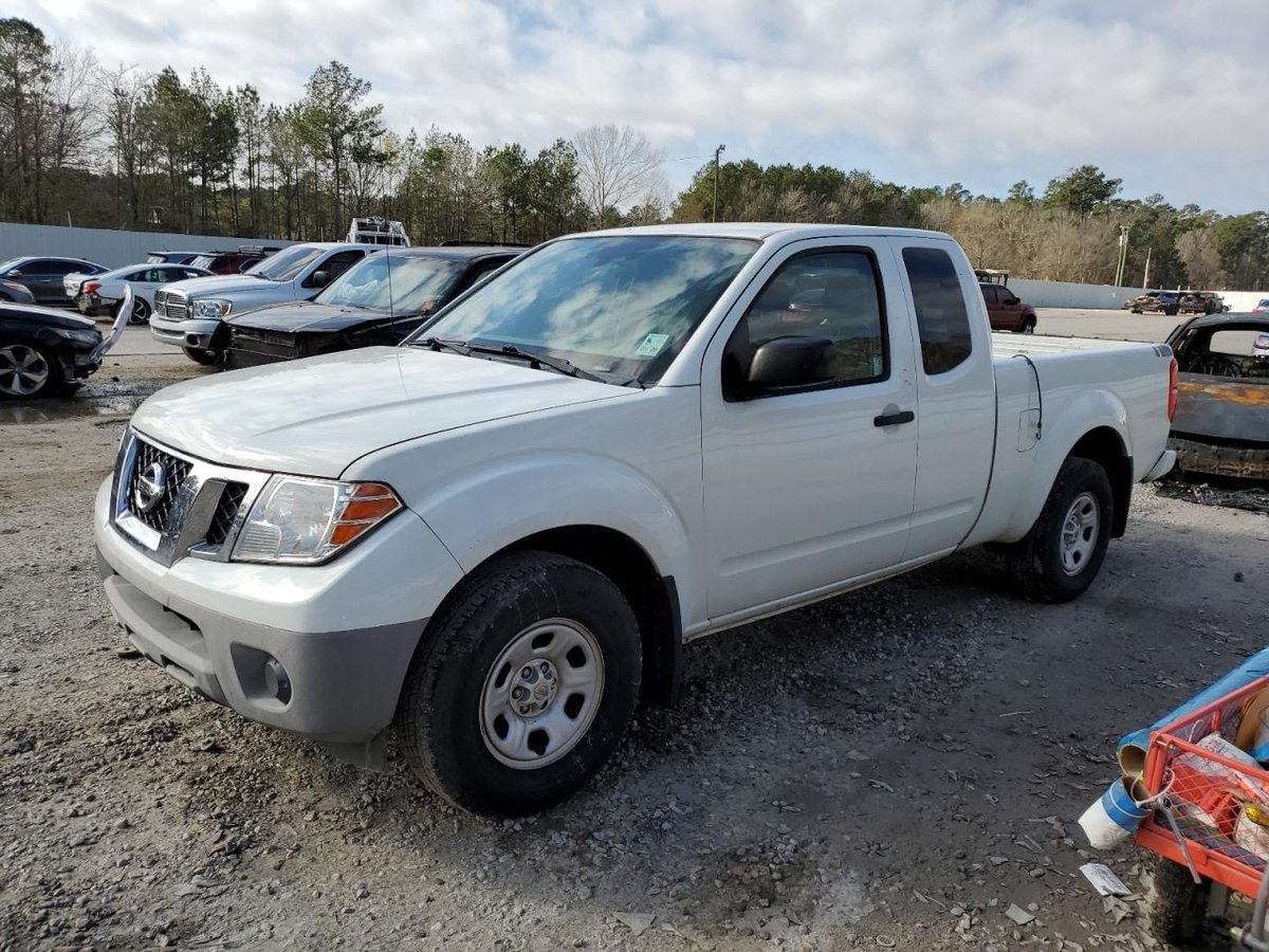 NISSAN FRONTIER , 2018