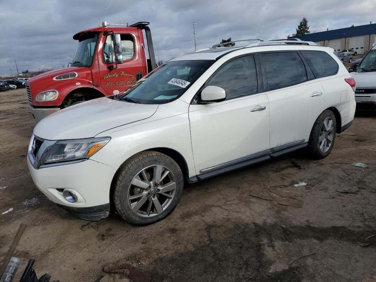 NISSAN PATHFINDER , 2013