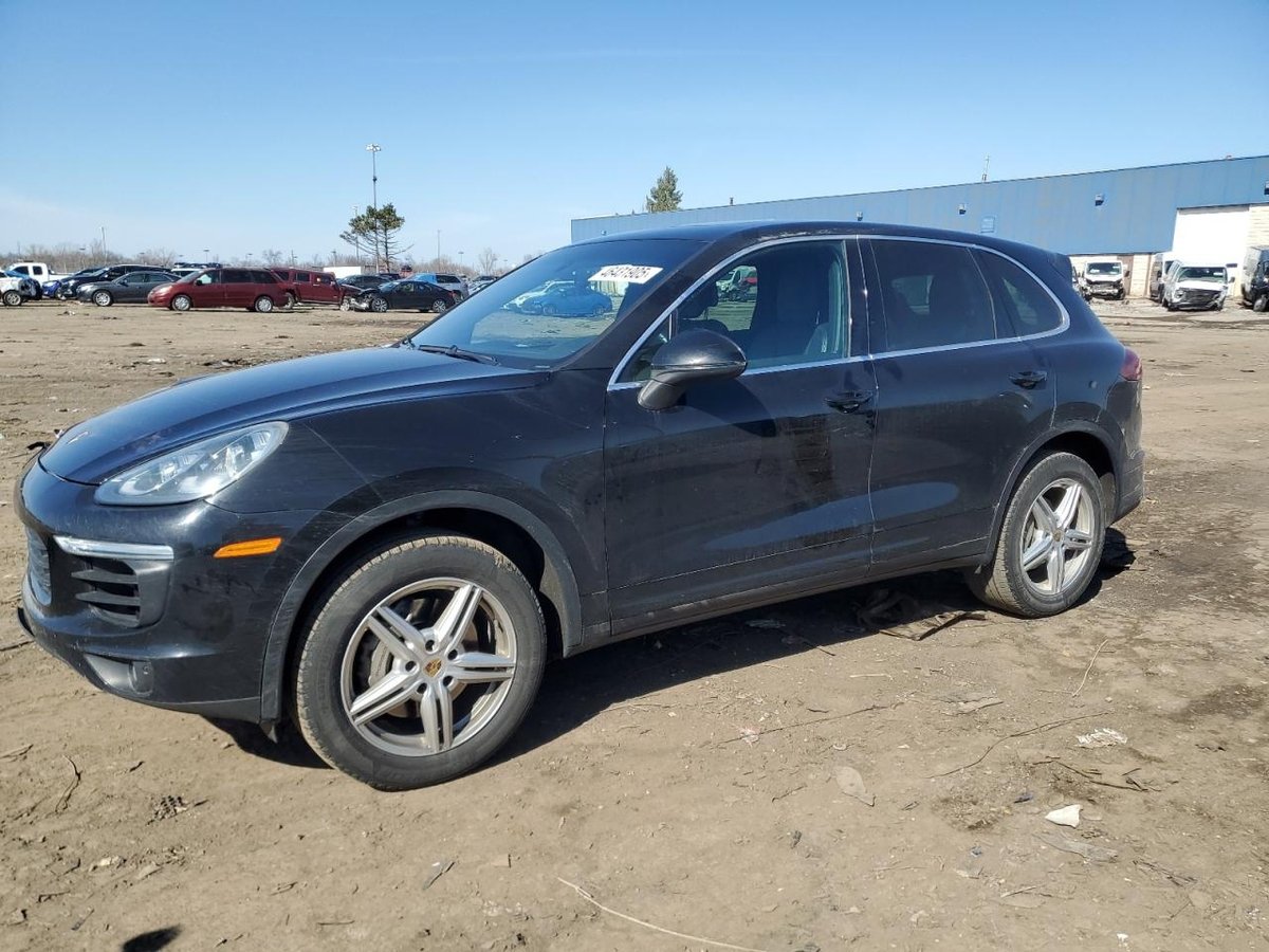 PORSCHE CAYENNE , 2015