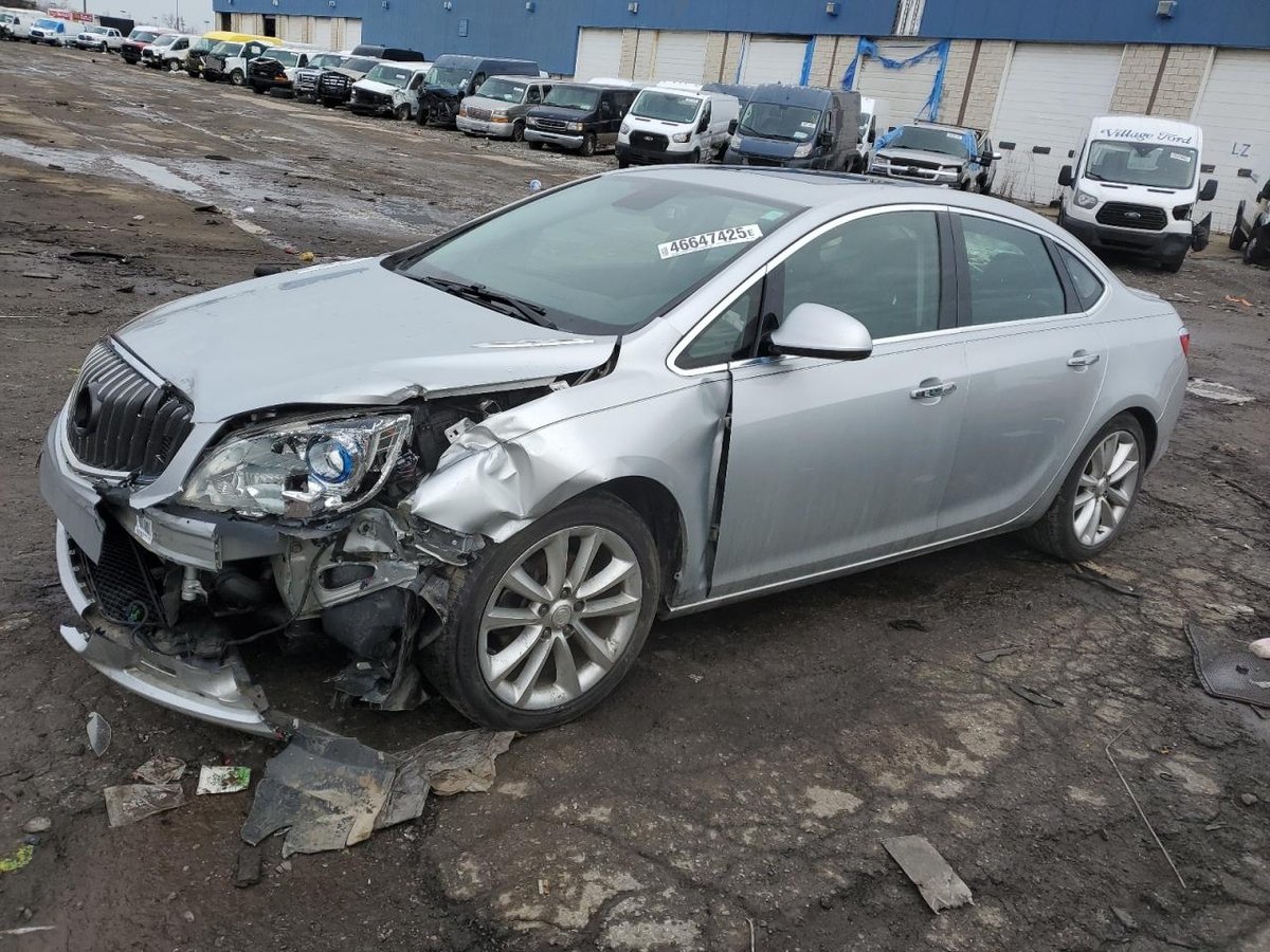 BUICK VERANO , 2013