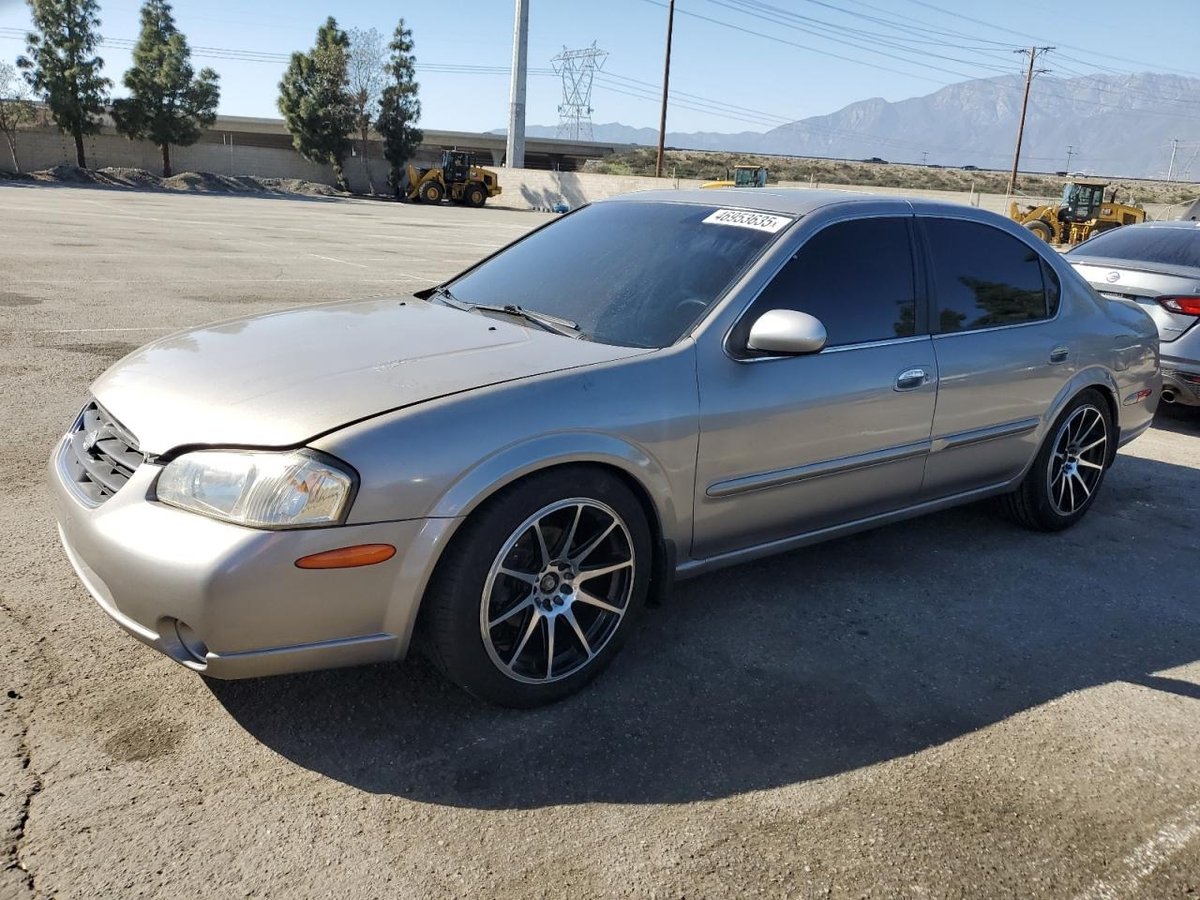 NISSAN MAXIMA , 2000