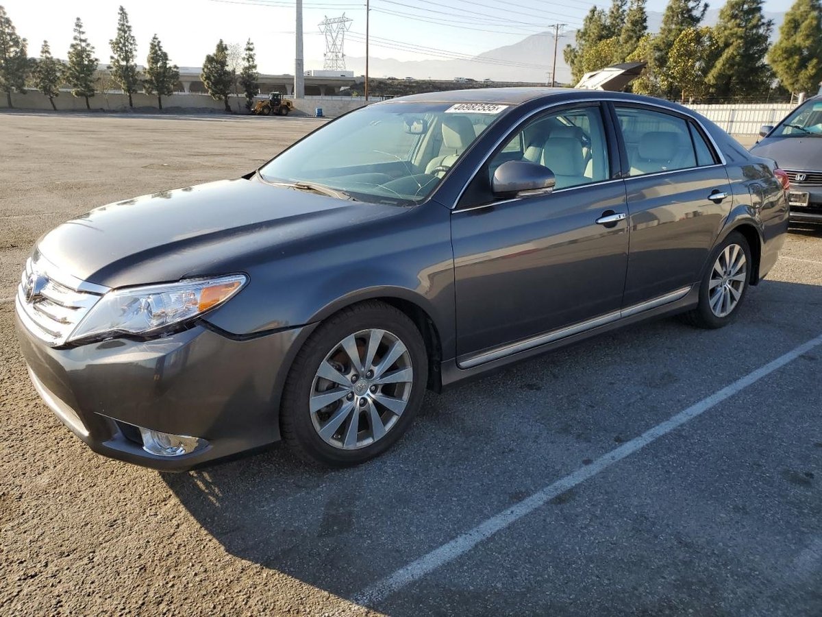 TOYOTA AVALON , 2011