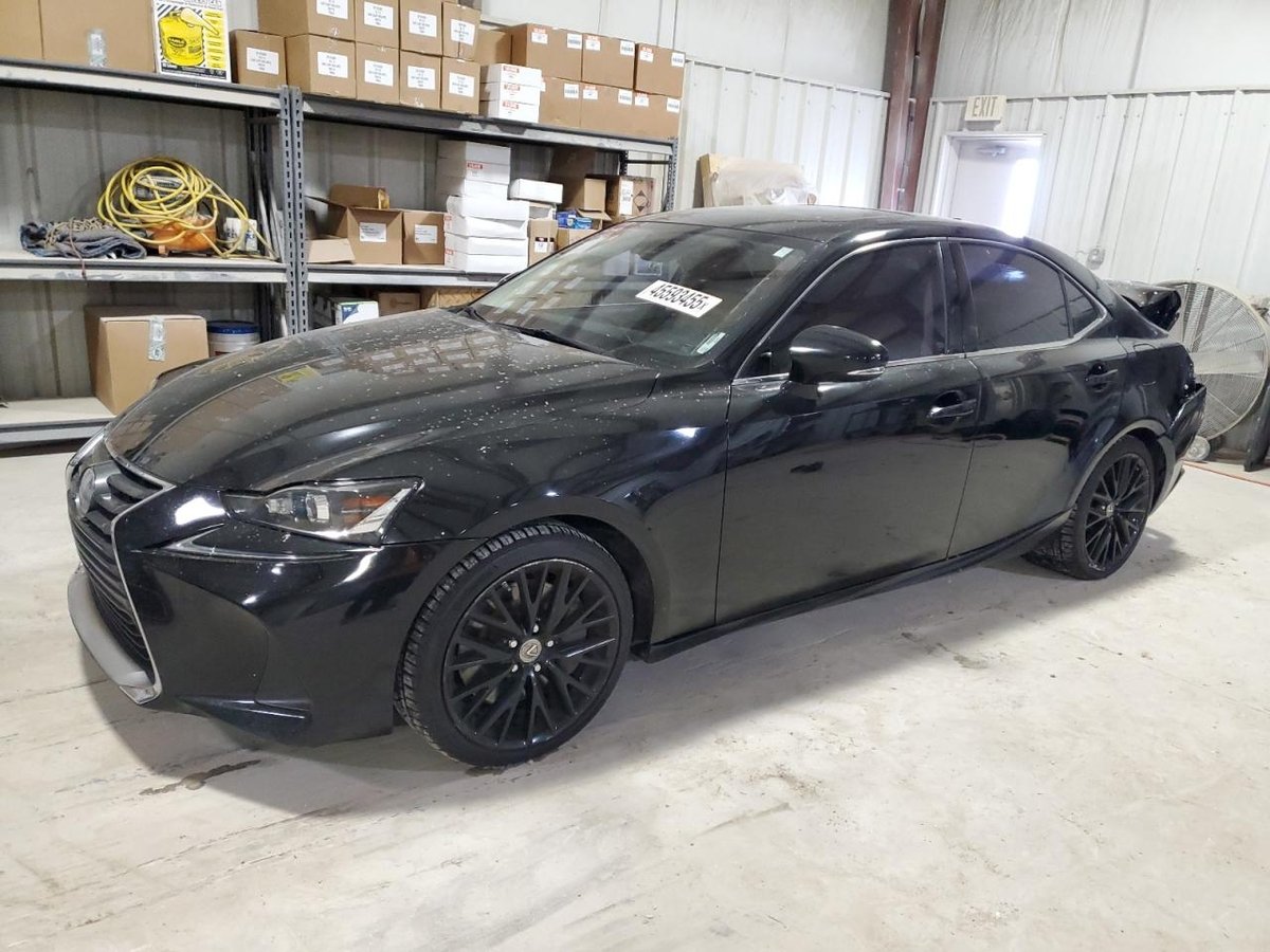 LEXUS IS , 2017