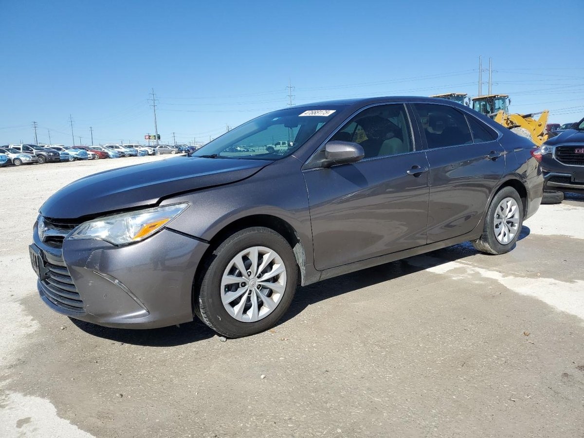 TOYOTA CAMRY , 2015