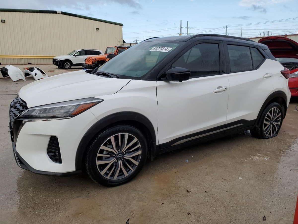 NISSAN KICKS , 2023