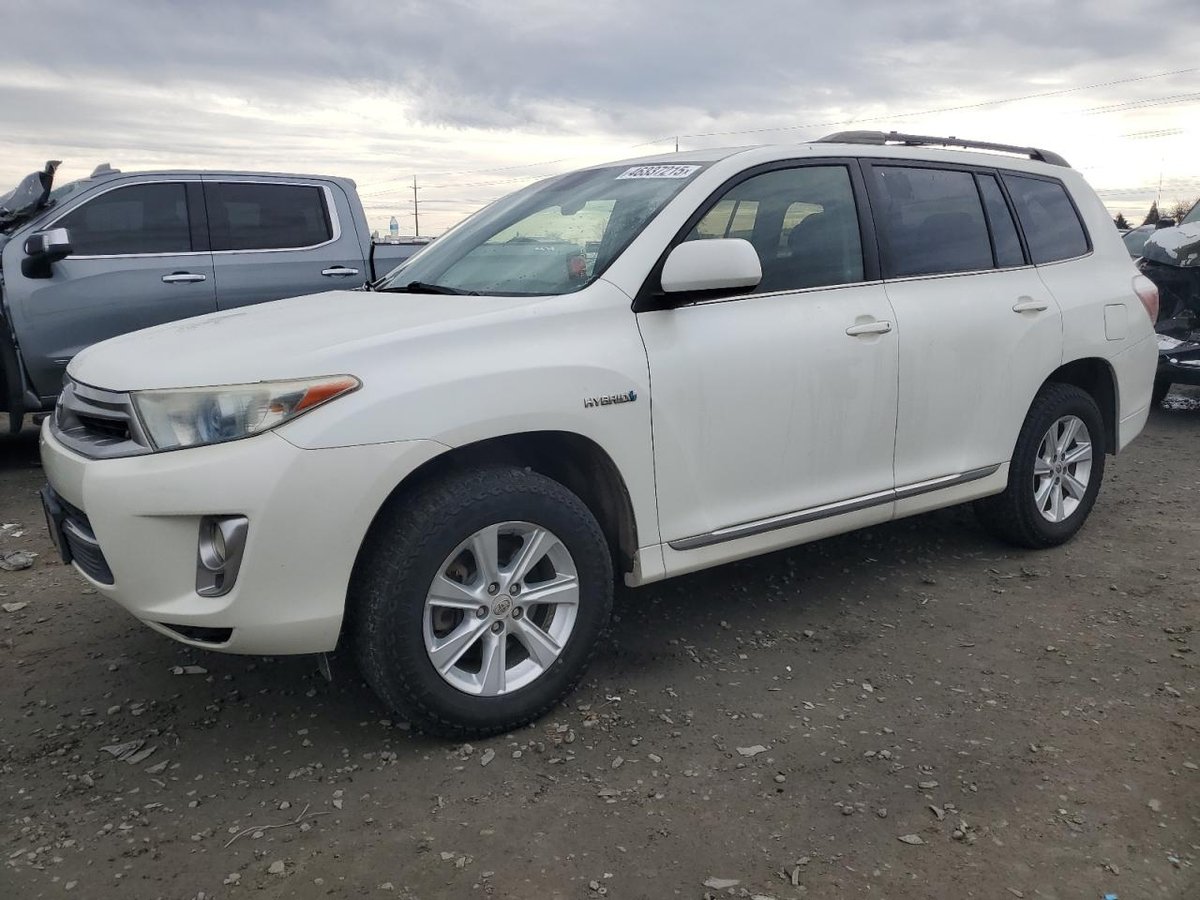 TOYOTA HIGHLANDER , 2013