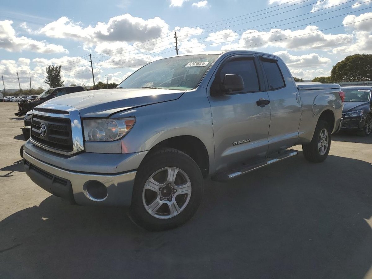 TOYOTA TUNDRA , 2013