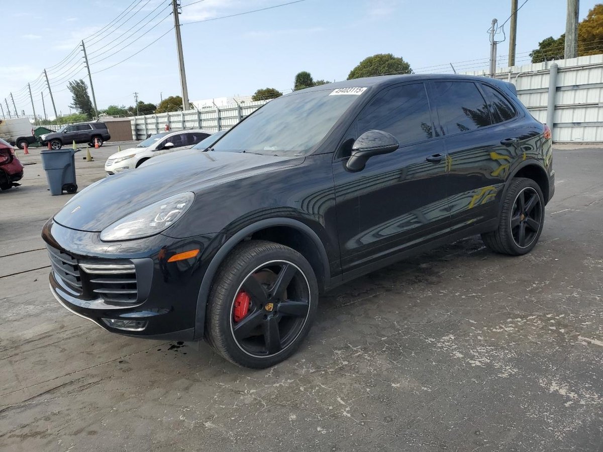 PORSCHE CAYENNE , 2016