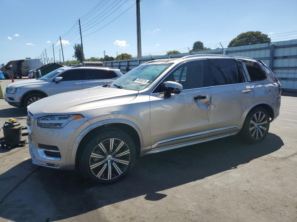 VOLVO XC90 PLUS , 2024