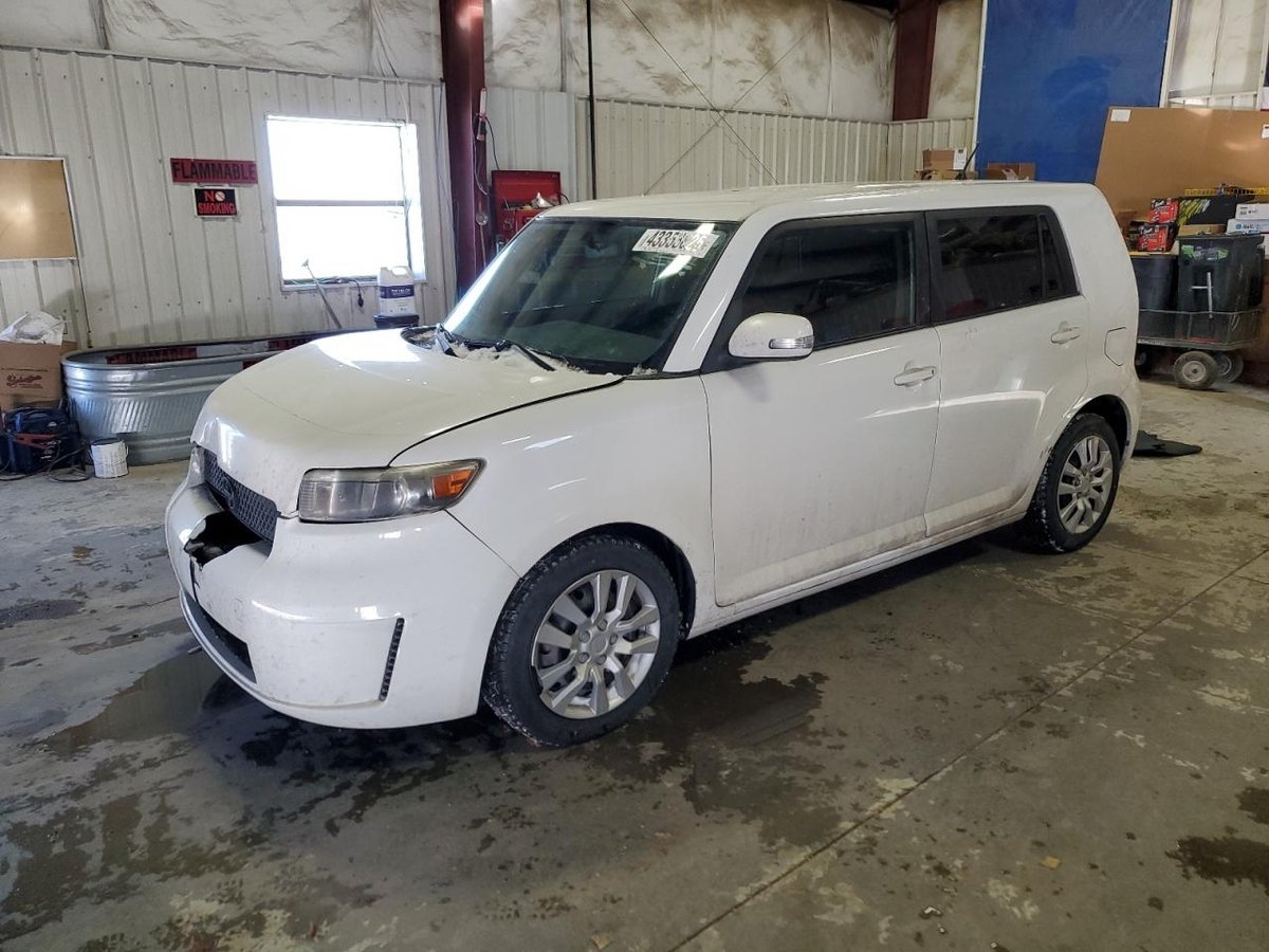 TOYOTA SCION , 2009