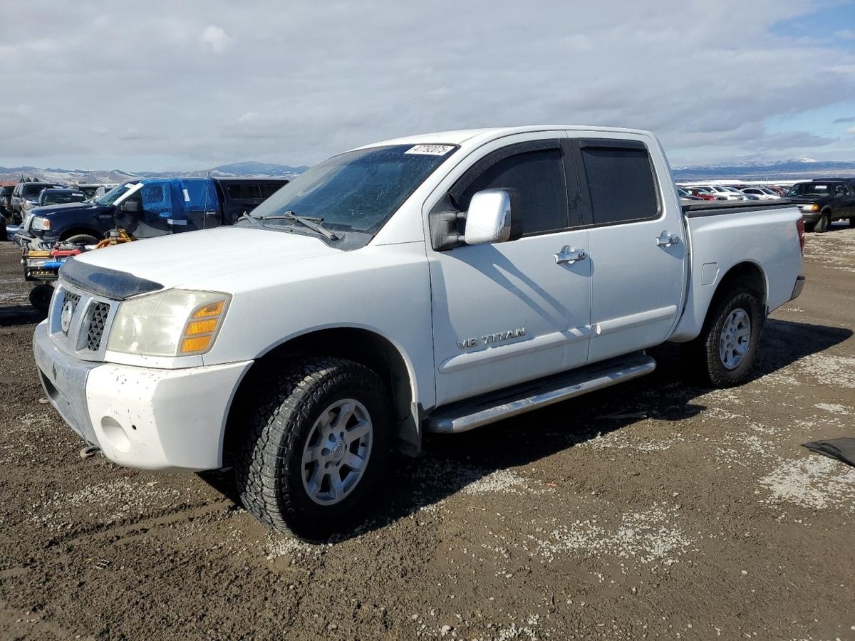 NISSAN TITAN , 2005